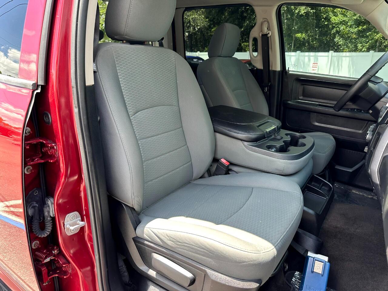 2014 RAM 1500 4WD Crew Cab 140.5&quot; Express Jacksonville FL