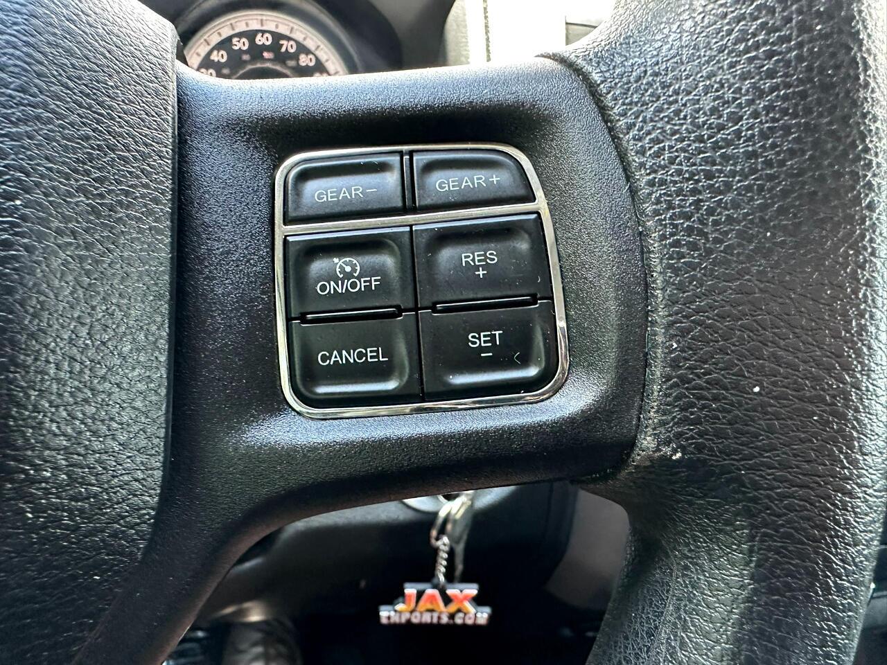 2014 RAM 1500 4WD Crew Cab 140.5&quot; Express Jacksonville FL