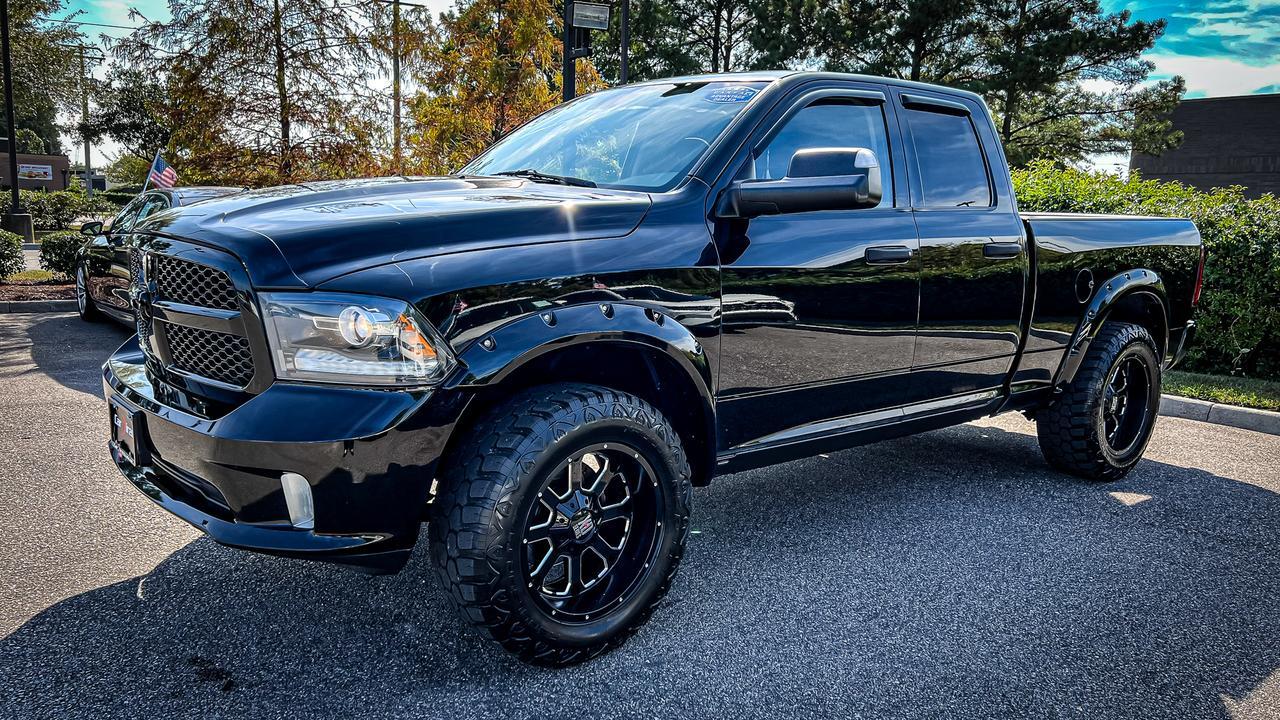 2014 RAM 1500 EXPRESS 4X4, BLUETOOTH, TOW PACKAGE/HITCH, AND USB/AUX