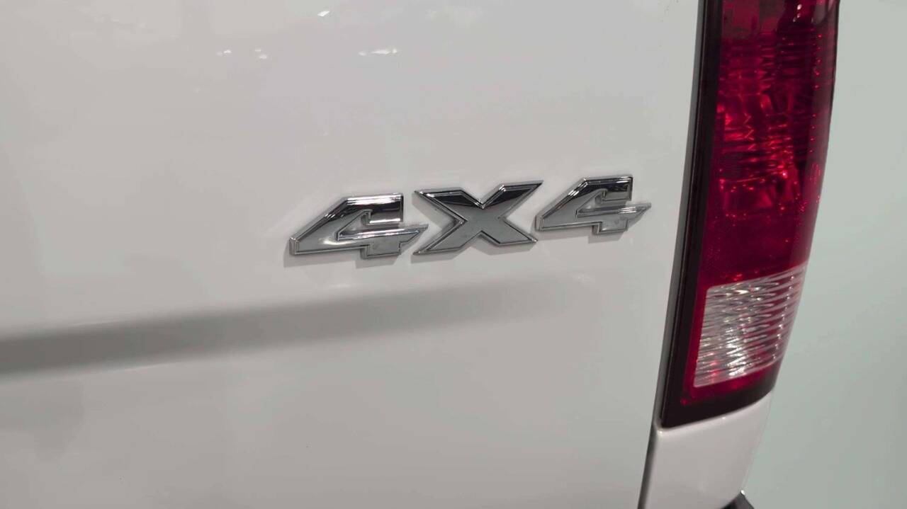 2014 RAM 1500 SLT 4x4 4dr Crew Cab 5.5 ft. SB Pickup Lake Orion MI