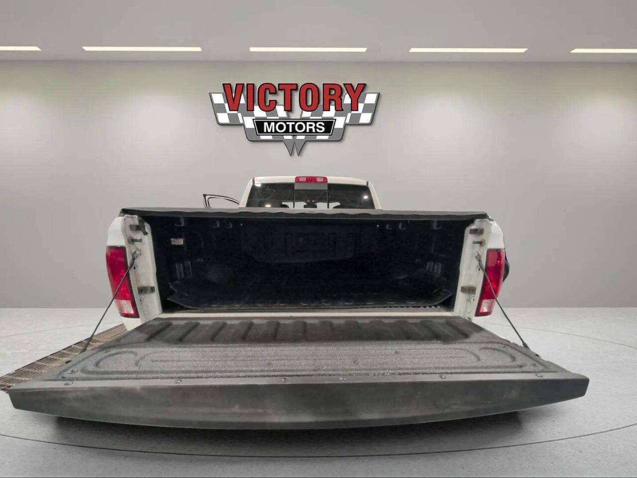 2014 RAM 1500 SLT 4x4 4dr Crew Cab 5.5 ft. SB Pickup Lake Orion MI