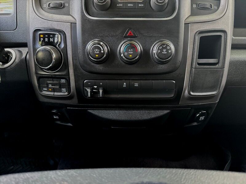 2014 Ram 1500 4WD Crew Cab 140.5 Express Arlington VA