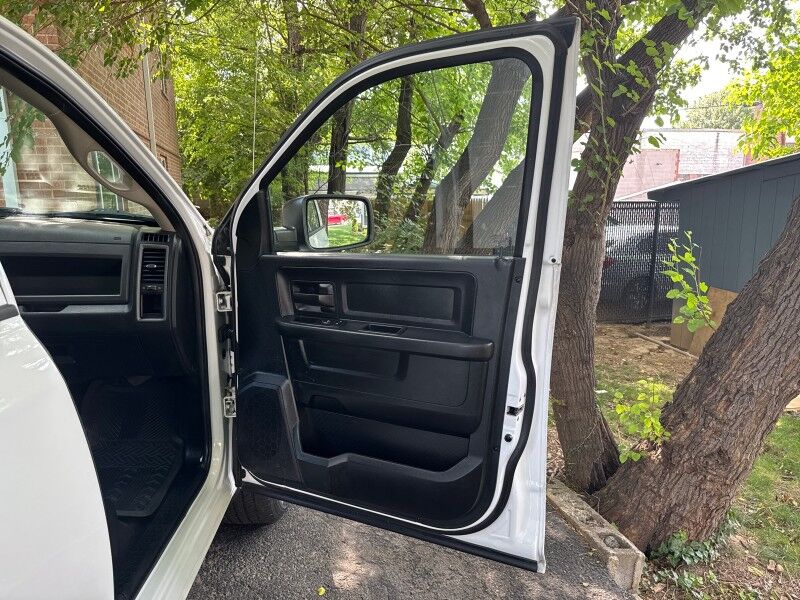 2014 Ram 1500 4WD Crew Cab 140.5 Express Arlington VA