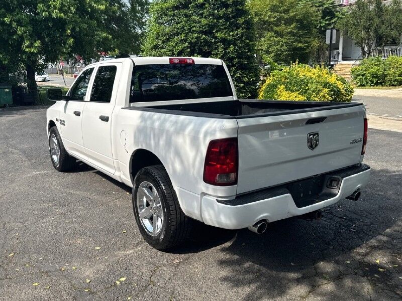2014 Ram 1500 4WD Crew Cab 140.5 Express Arlington VA