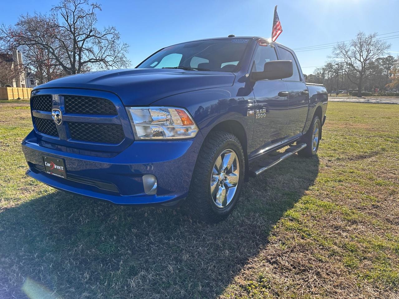 2014 Ram 1500 4X4 V8 5.7L, CREW CAB, TOW PACKAGE, BACKUP CAMERA, SIRIUS