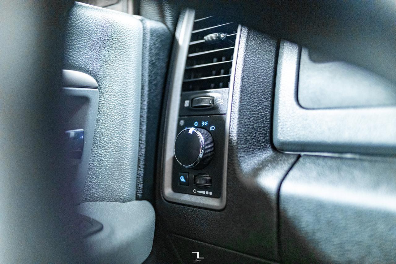 2014 Ram 1500 4x2 Reg Cab SXT Longbox HEMI Red Deer AB