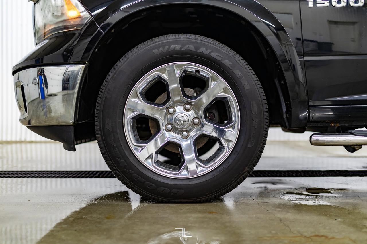 2014 Ram 1500 4x4 Crew Cab Laramie Leather Roof Nav BCam Red Deer AB