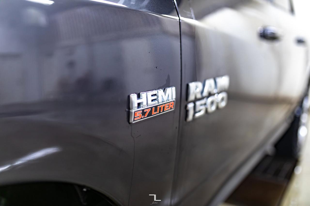 2014 Ram 1500 4x4 Crew Cab Sport Leather Roof Nav Red Deer AB