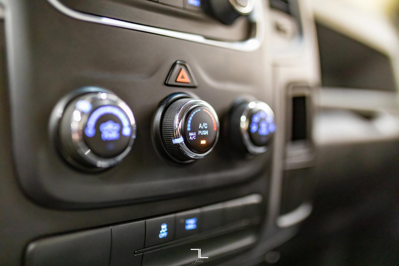 2014 Ram 1500 4x4 Quad Cab SXT Red Deer AB