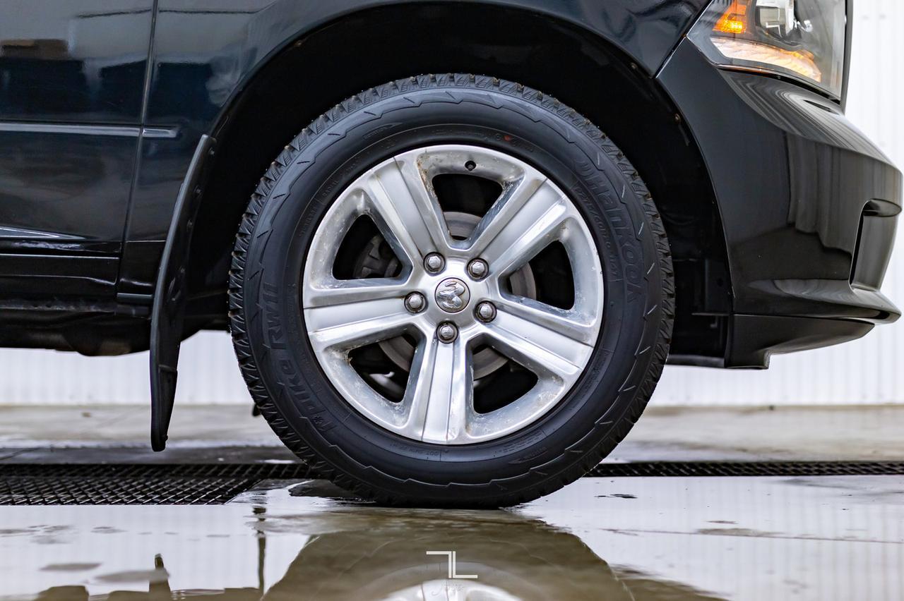 2014 Ram 1500 4x4 Reg Cab Sport HEMI Leather Red Deer AB