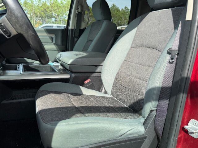 2014 Ram 1500 SLT photo 2