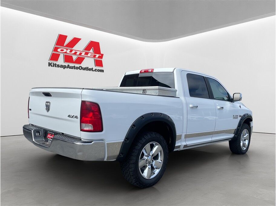 2014 Ram 1500 Crew Cab SLT Pickup 4D 5 1/2 ft
