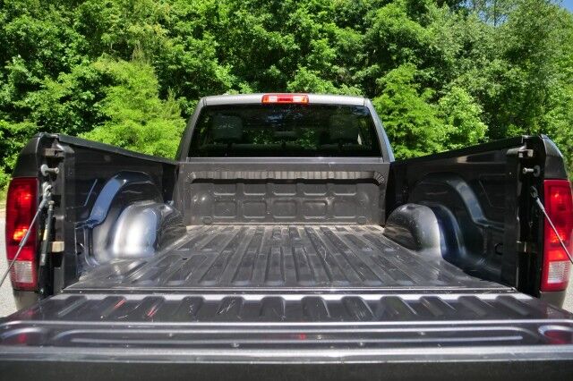 2014 Ram 1500 Express / 5.7L V8 / Popular Equipment Group! High Point NC