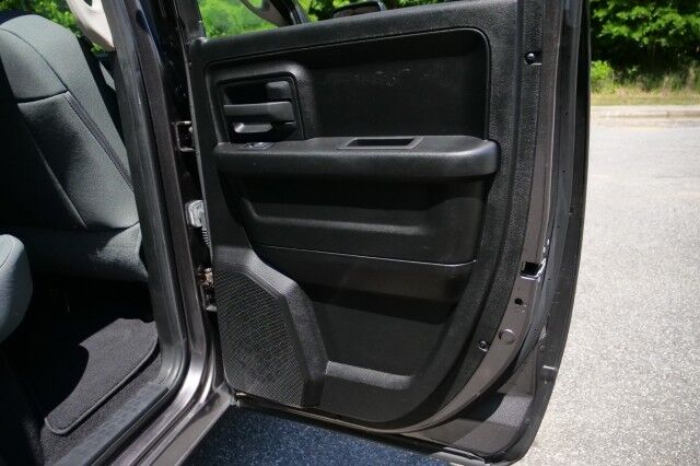 2014 Ram 1500 Express / 5.7L V8 / Popular Equipment Group! High Point NC