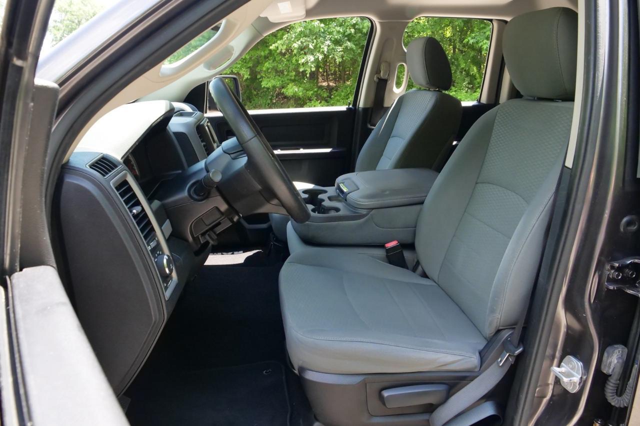 2014 Ram 1500 Express / 5.7L V8 / Popular Equipment Group! Lincolnton NC