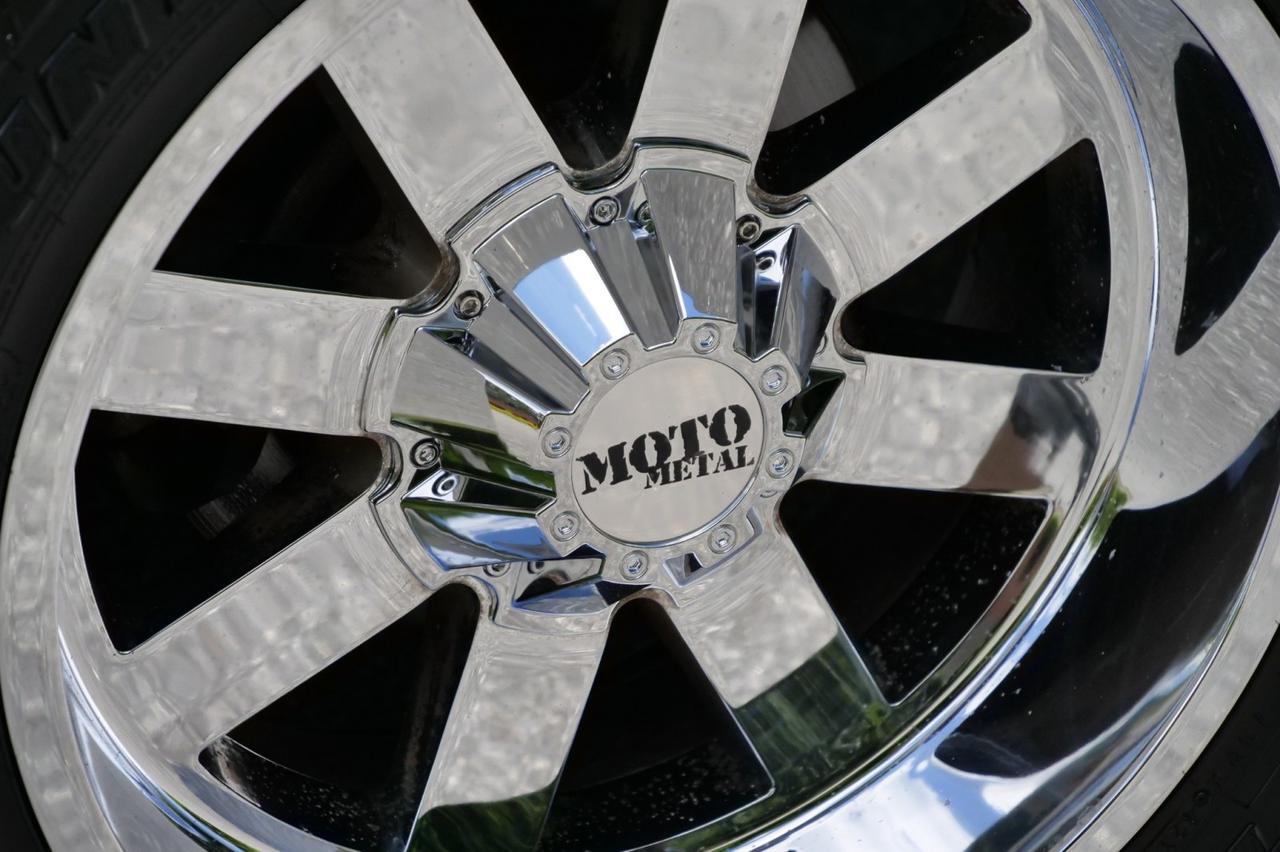 2014 Ram 1500 Express / 5.7L V8 / Wheels & Tires! Lincolnton NC