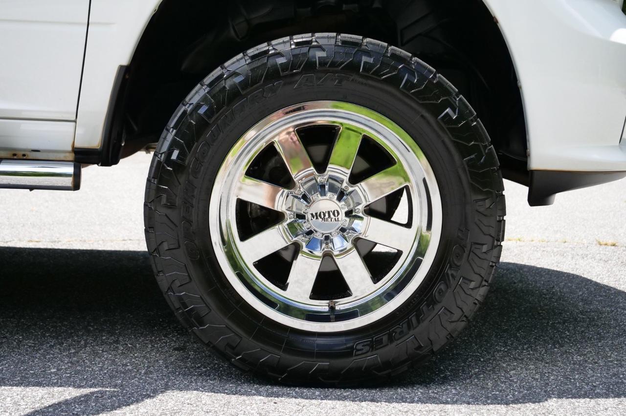 2014 Ram 1500 Express / 5.7L V8 / Wheels & Tires! Lincolnton NC