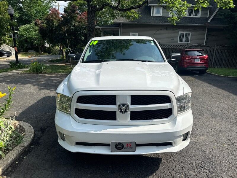 2014 Ram 1500 Express Crew Cab 4WD Arlington VA