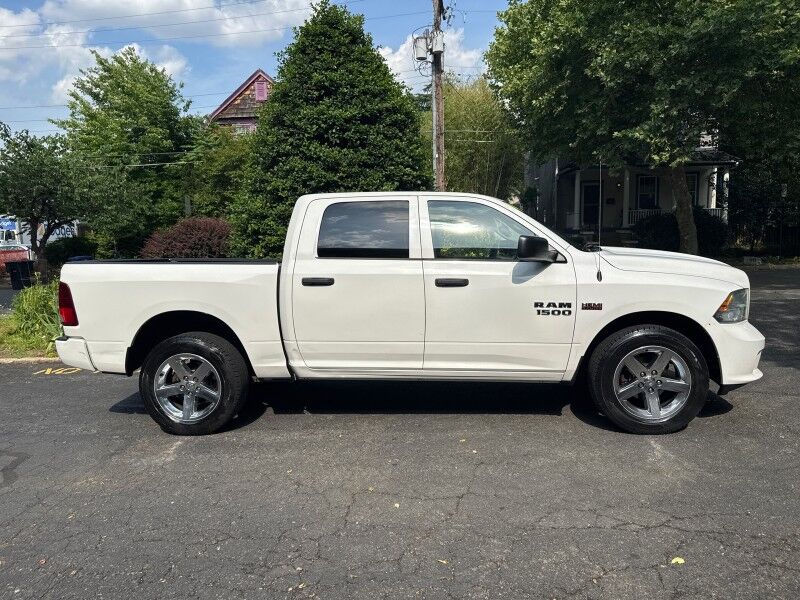 2014 Ram 1500 Express Crew Cab 4WD Arlington VA