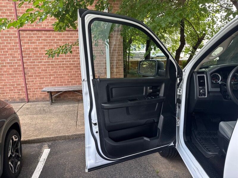 2014 Ram 1500 Express Crew Cab 4WD Arlington VA
