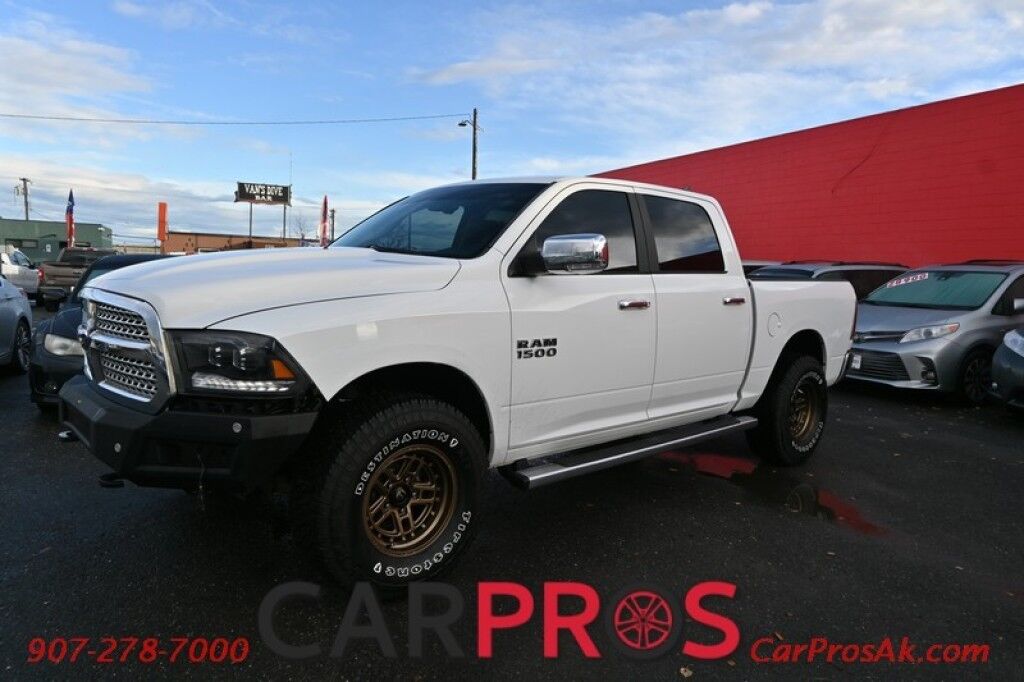 2014 Ram 1500 Laramie - 4X4 - Crew Cab - 5.7 V8 HEMI - Heated/Cooled Leather Seats - Heated Steering Wheel - Auto Start - 2nd Row Heated Seats - Sunroof - Navigation - Backup Camera - Fuel Wheels - Tow Package