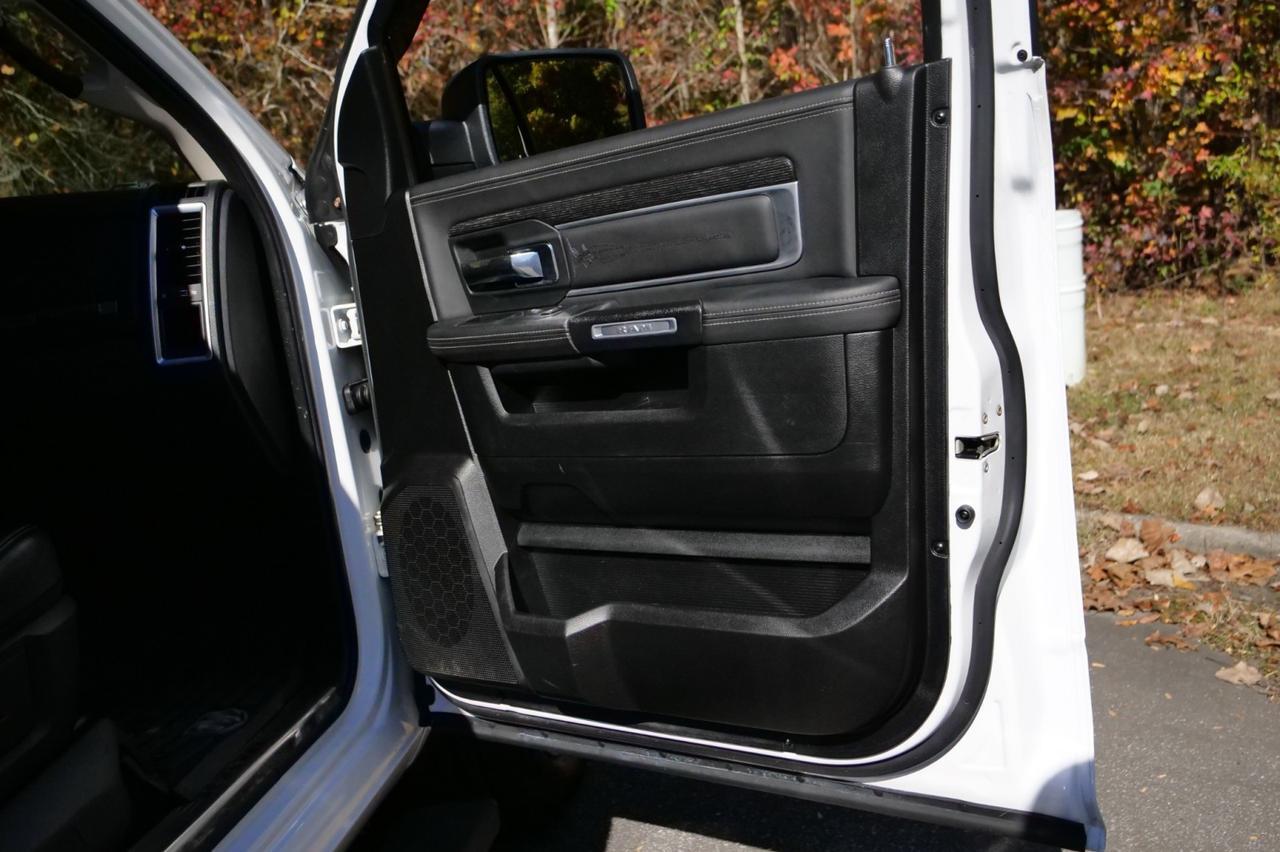 2014 Ram 1500 Laramie LIMITED 4X4 / Air Suspension / 3.0L EcoDiesel! Lincolnton NC