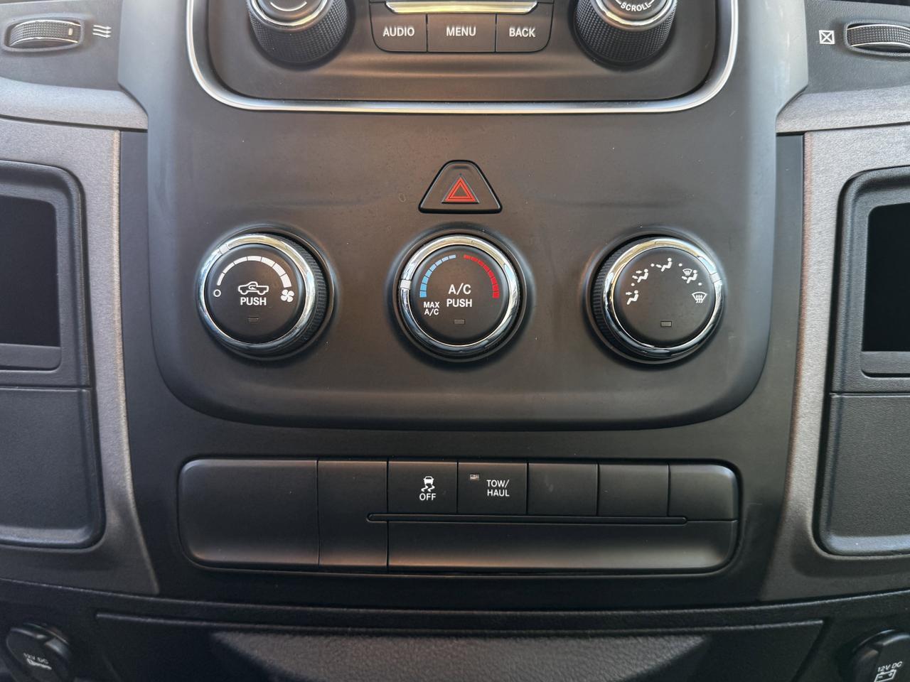 2014 Ram 1500 ST Regular Cab RWD | V8 | Low KMs | 3 Passenger Bench | UConnect 3 Redwater AB