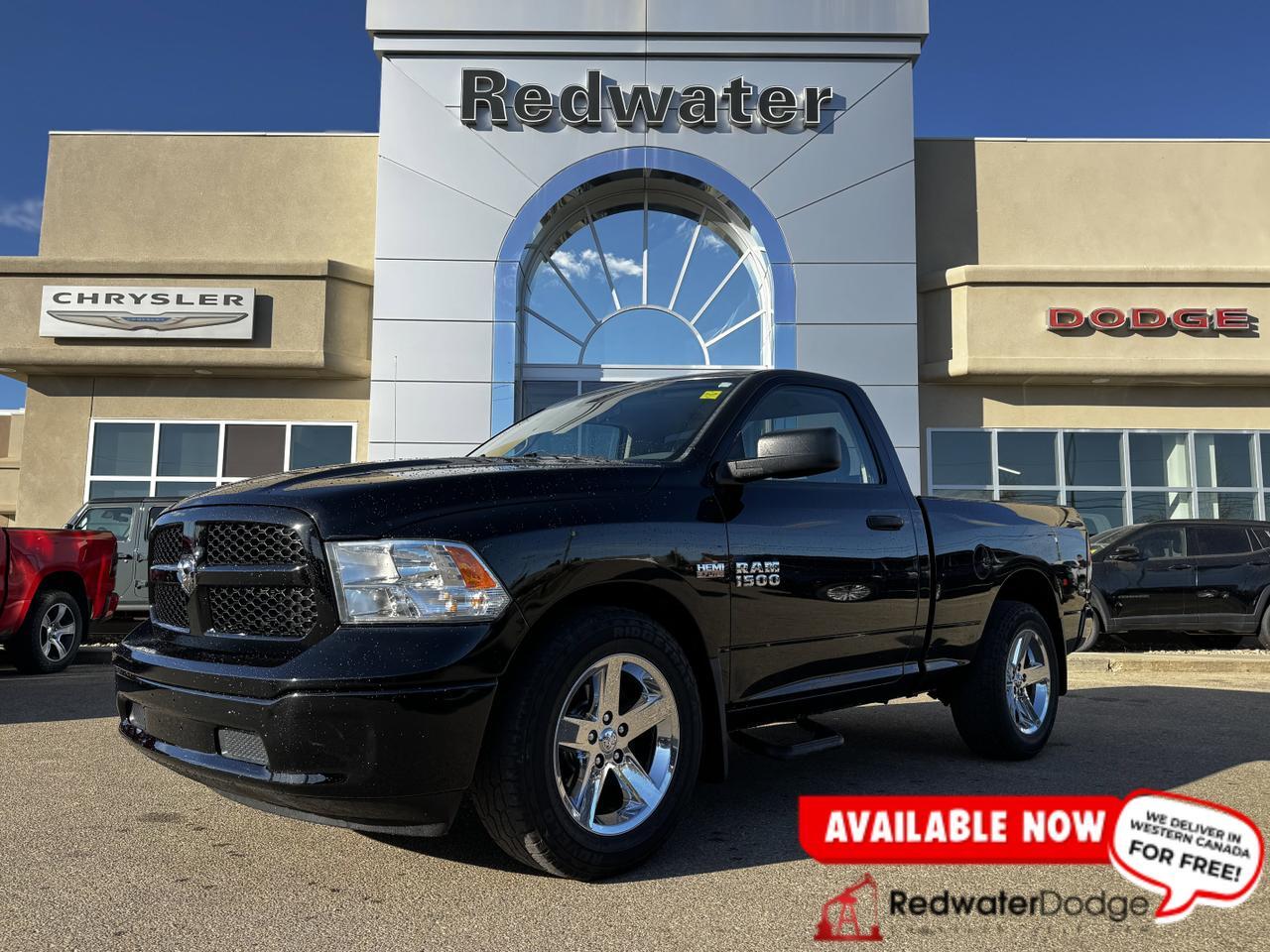 2014 Ram 1500 ST Regular Cab RWD | V8 | Low KMs | 3 Passenger Bench | UConnect 3
