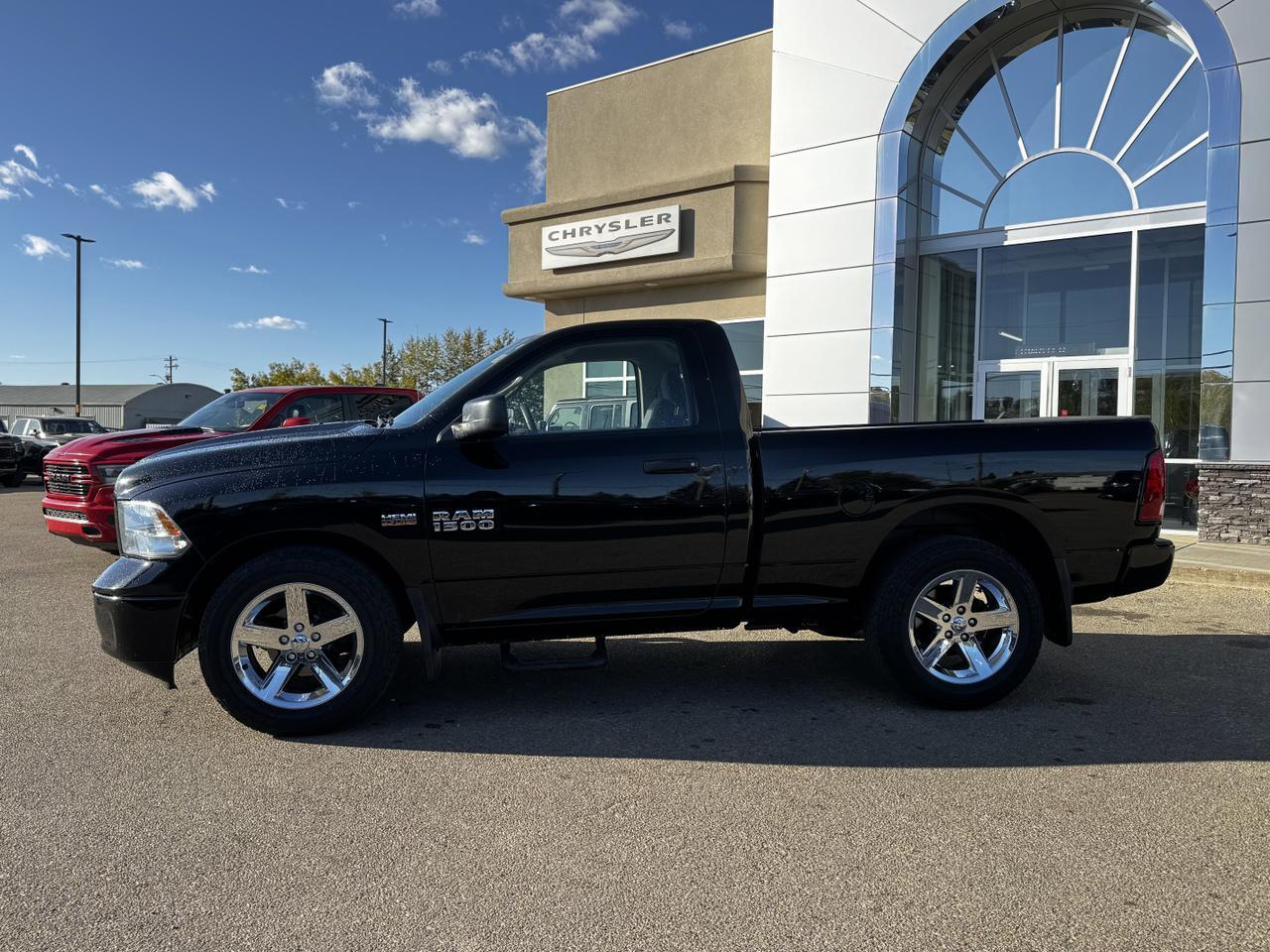 2014 Ram 1500 ST Regular Cab RWD | V8 | Low KMs | 3 Passenger Bench | UConnect 3 Redwater AB
