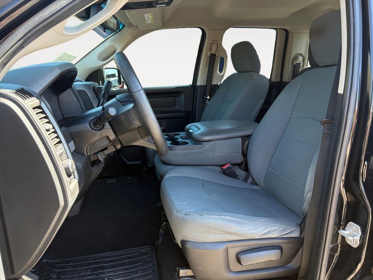 2014 Ram 1500 Tradesman, TOW PACKGE, HARD TONNEAU COVER, FENDER FLARES, APPLE CARPLAY/ANDROID AUTO, YOUTUBE, GOOGLE CHROME, ZLINK3 RADIO, LOW MILES, CLEAN CARFAX, COME GET THIS RAM TODAY!