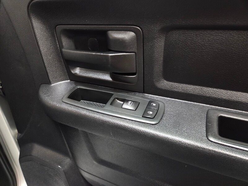 2014 Ram 2500 4WD Lifted Camper Shell 6.7L Diesel Fox Shocks 35in Toyo Tires FREE WARRANT Call (682)587-6288 Arlington TX