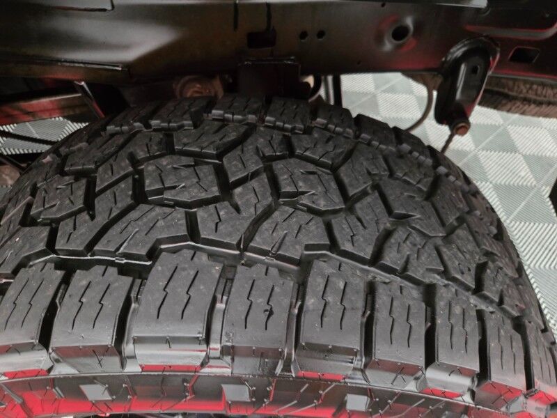 2014 Ram 2500 4WD Lifted Camper Shell 6.7L Diesel Fox Shocks 35in Toyo Tires FREE WARRANT Call (682)587-6288 Arlington TX