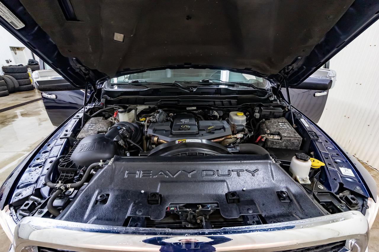 2014 Ram 2500 4x4 Crew Cab Laramie Diesel Leather Roof Nav Red Deer AB