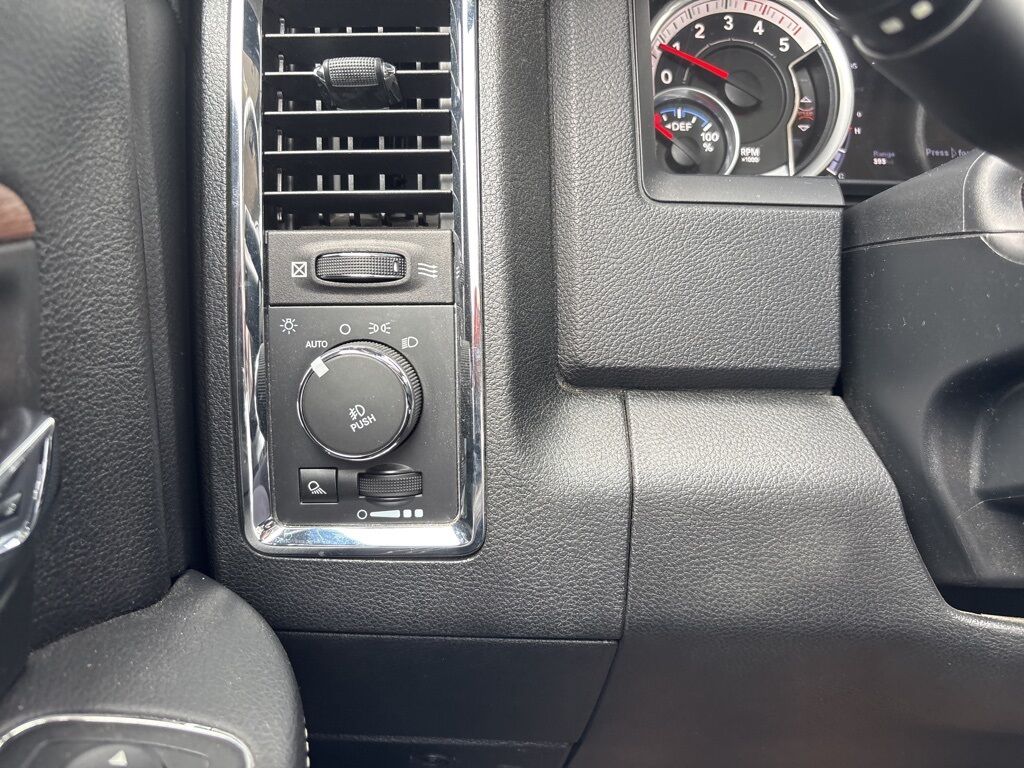 2014 Ram 2500 4x4 Crew Cab Laramie Minocqua WI