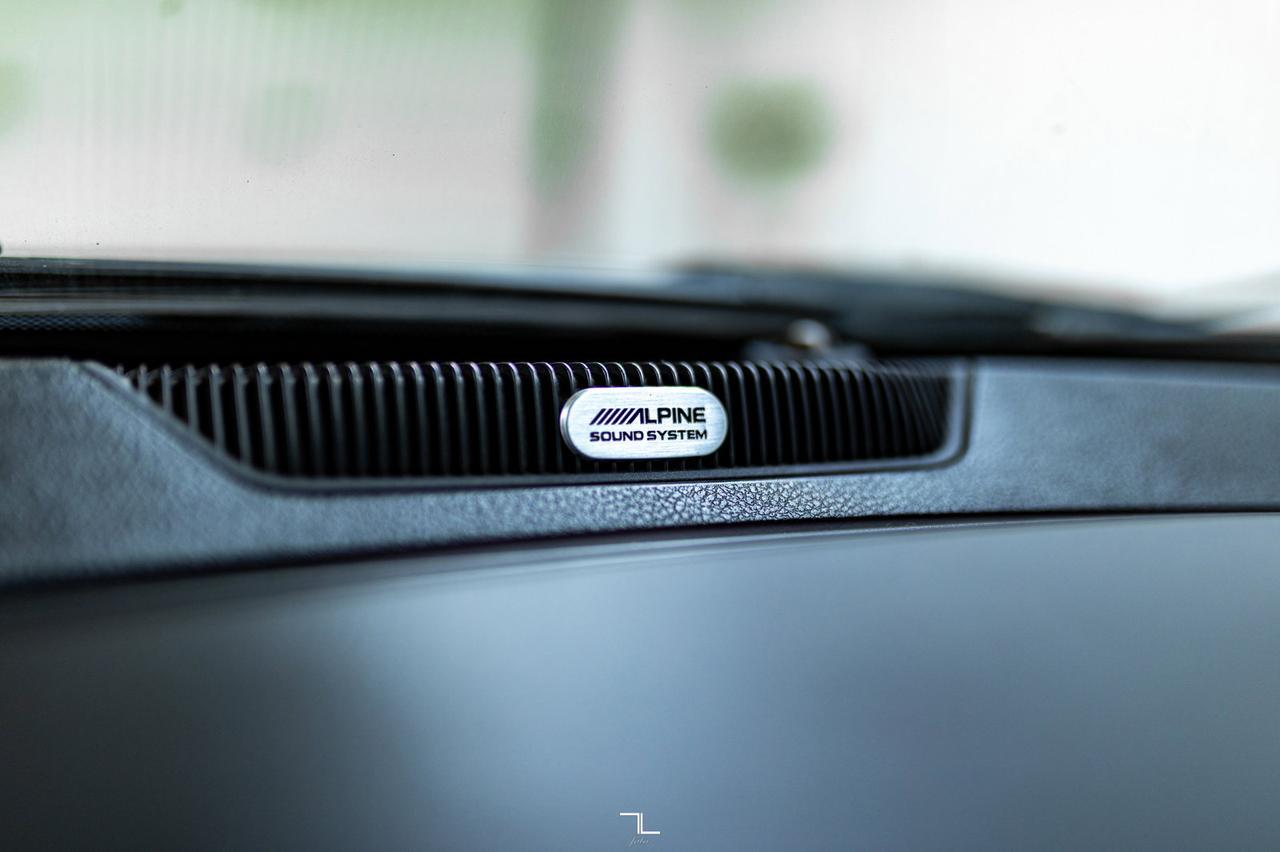 2014 Ram 2500 4x4 Crew Cab Laramie HEMI Leather Roof Nav 2&quot; Level Kit Red Deer AB