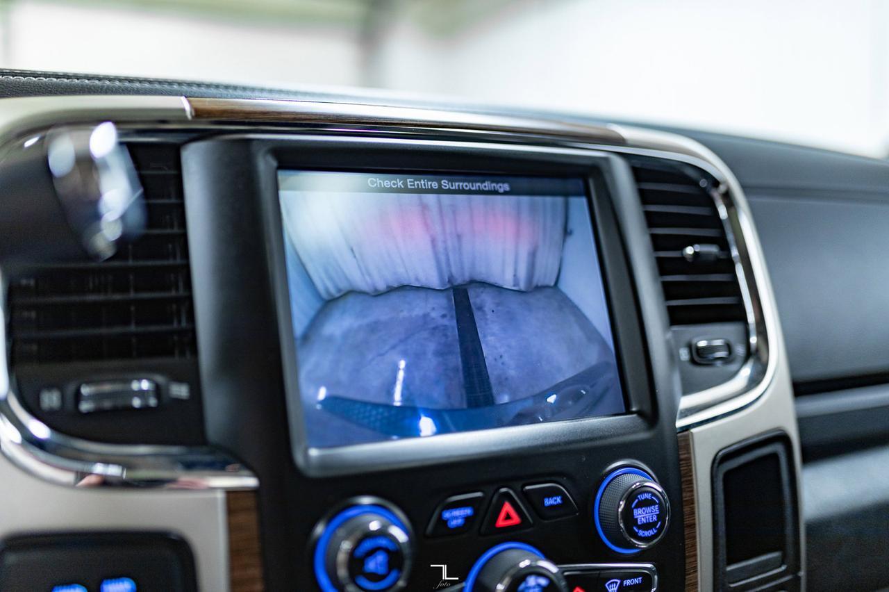 2014 Ram 2500 4x4 Crew Cab Laramie HEMI Leather Roof Nav 2&quot; Level Kit Red Deer AB