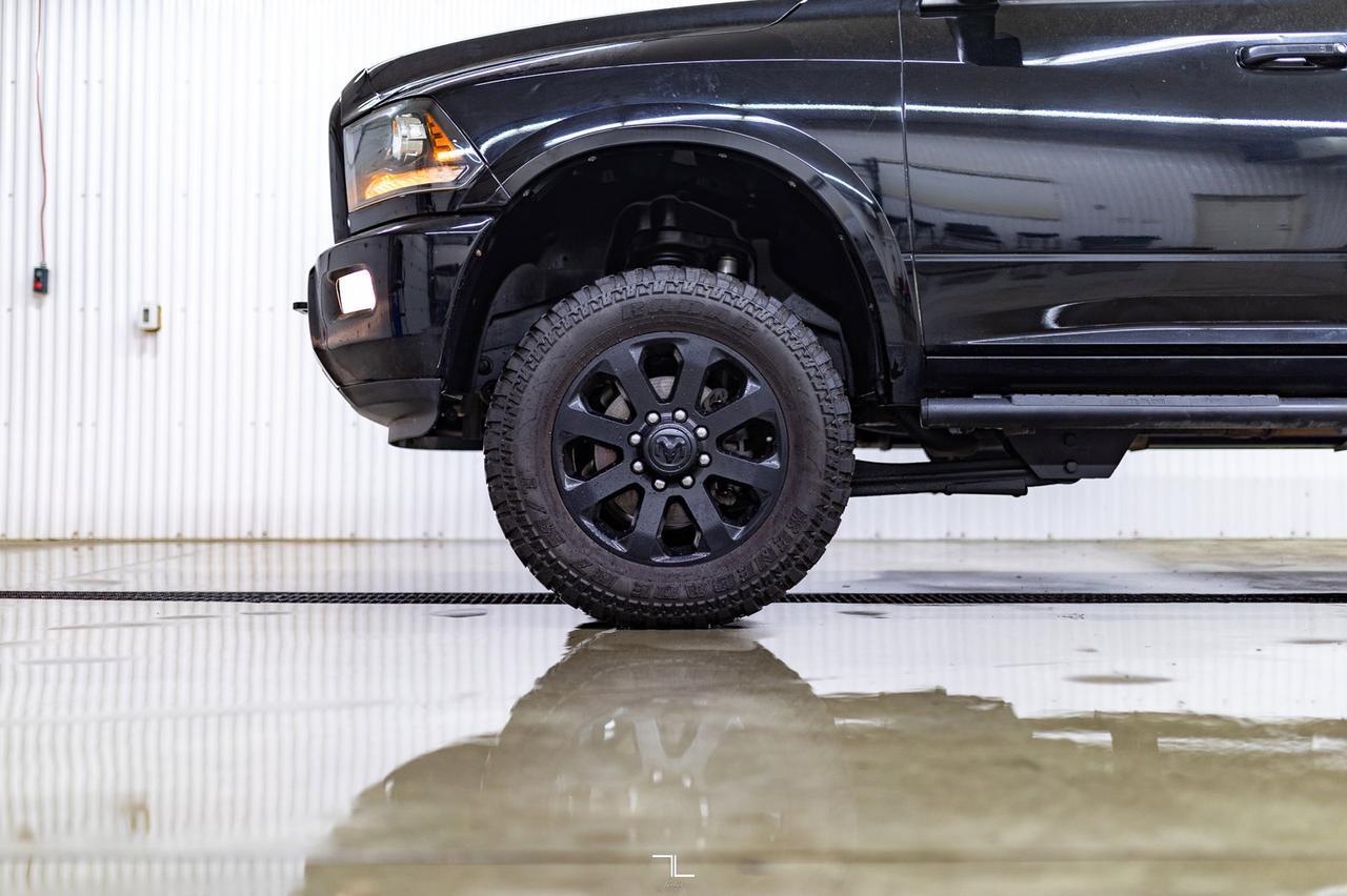 2014 Ram 2500 4x4 Crew Cab Laramie HEMI Leather Roof Nav 2&quot; Level Kit Red Deer AB