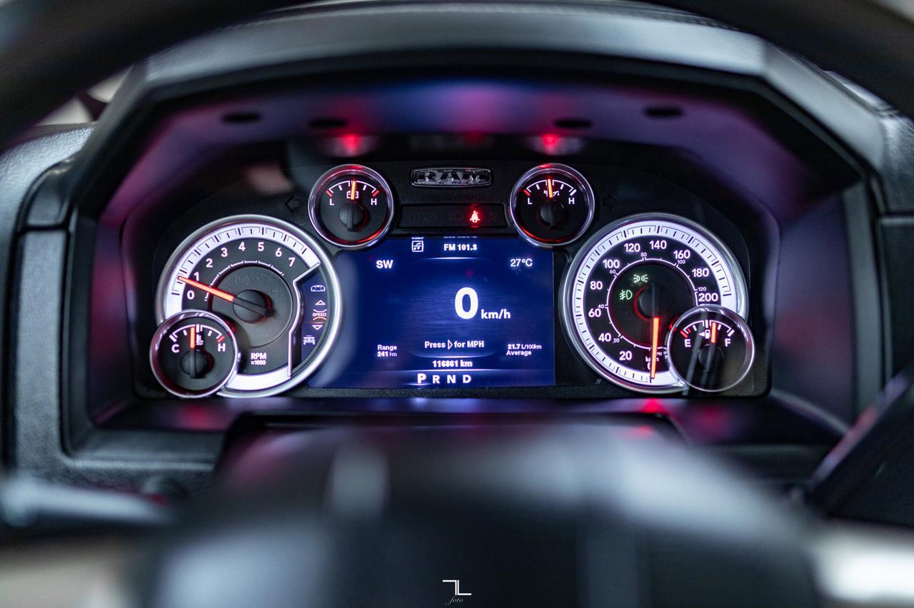 2014 Ram 2500 4x4 Crew Cab Laramie HEMI Leather Roof Nav 2&quot; Level Kit Red Deer AB