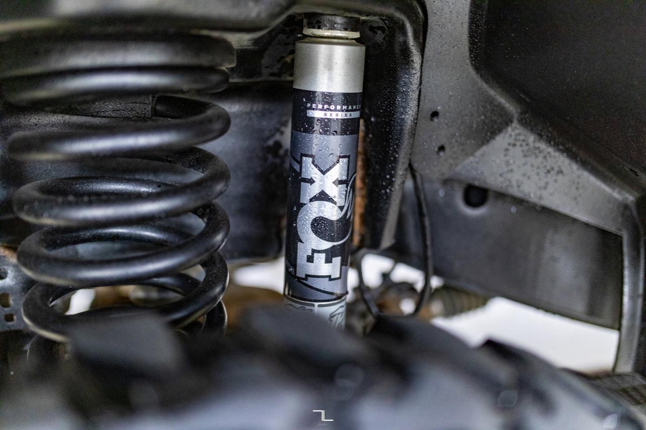 2014 Ram 2500 4x4 Crew Cab Laramie HEMI Leather Roof Nav 2&quot; Level Kit Red Deer AB