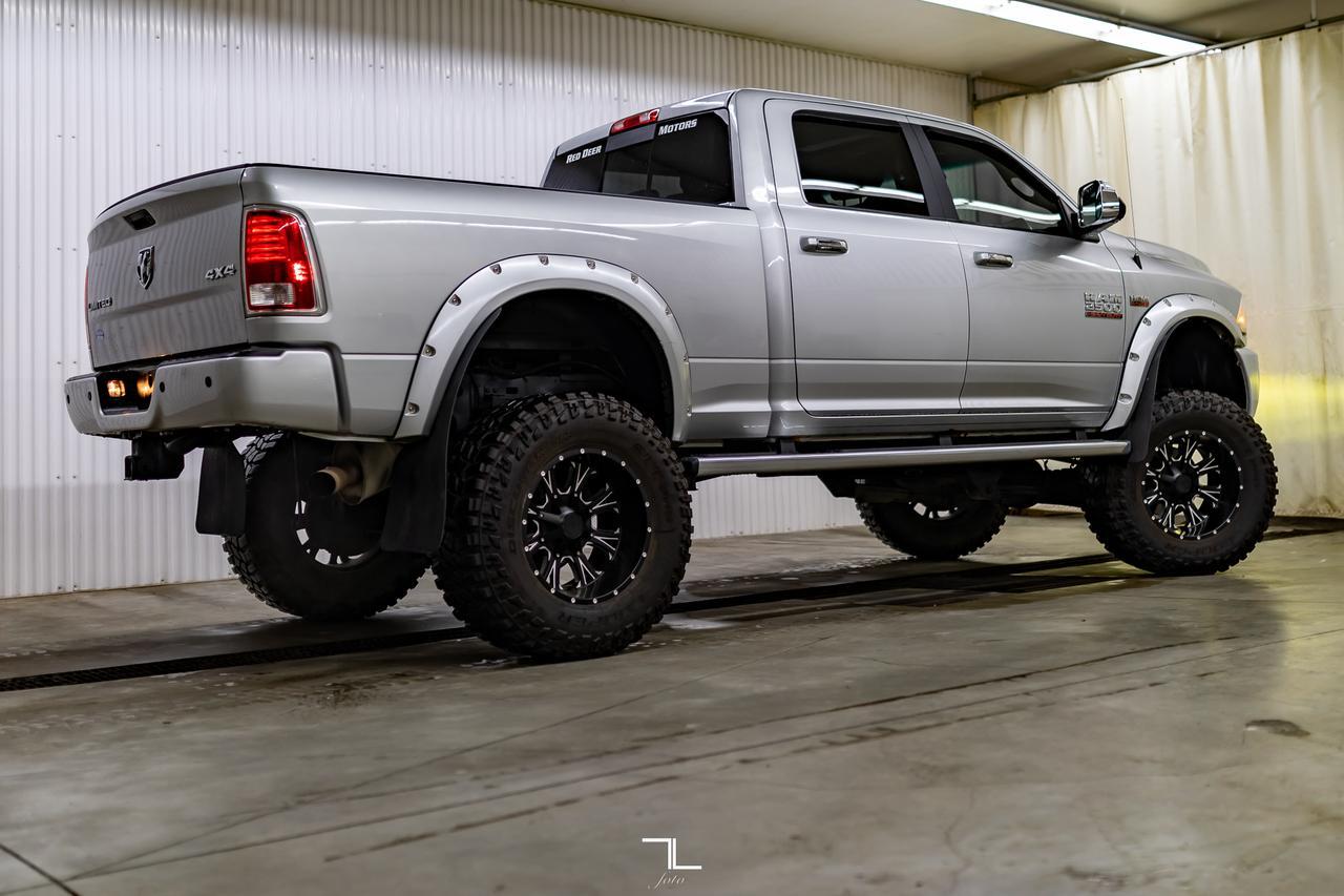 2014 Ram 2500 4x4 Crew Cab Limited HEMI 8&quot; Lift Wheels Leather Roof Nav Red Deer AB