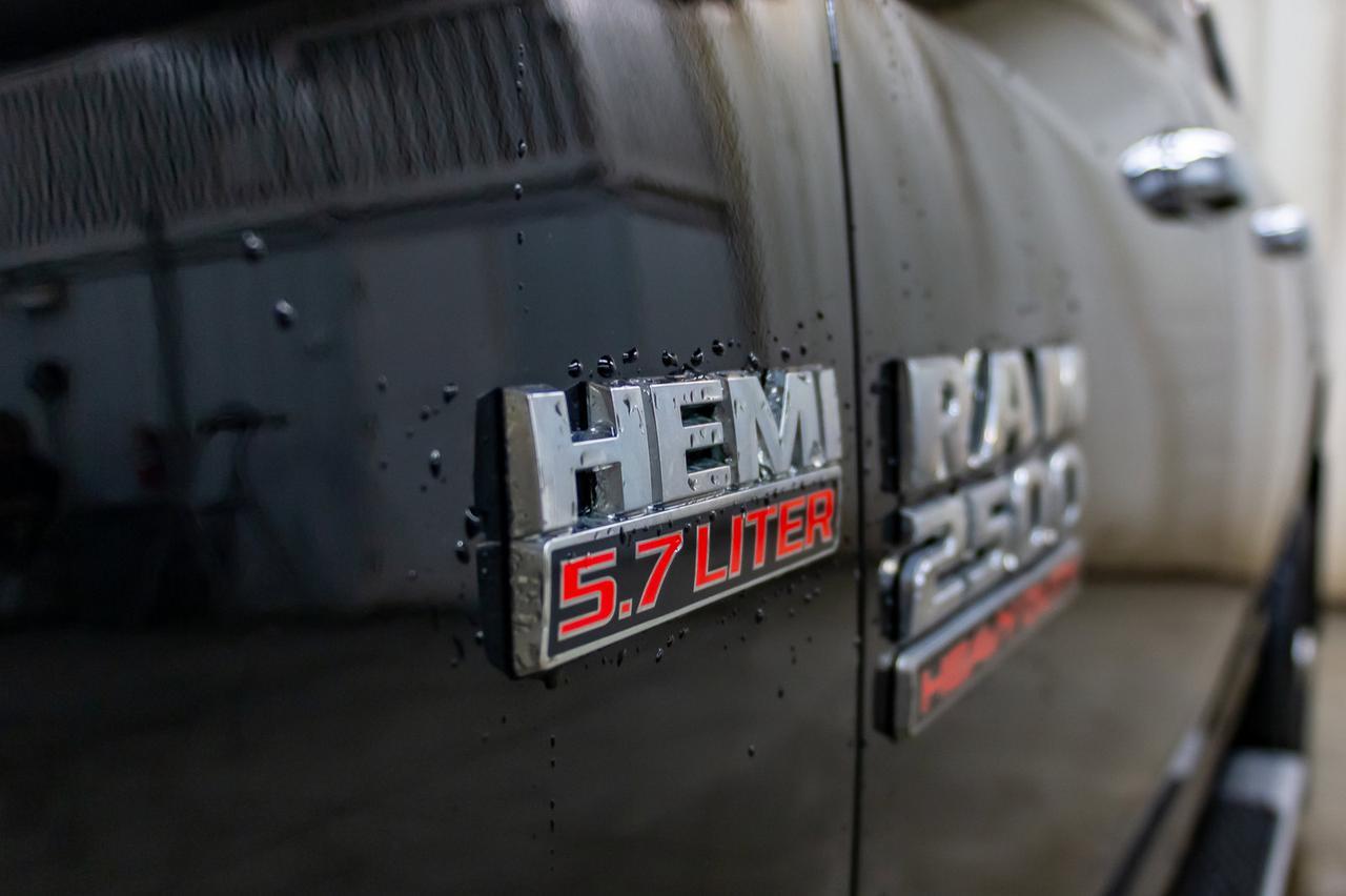 2014 Ram 2500 4x4 Crew Cab SLT HEMI Red Deer AB