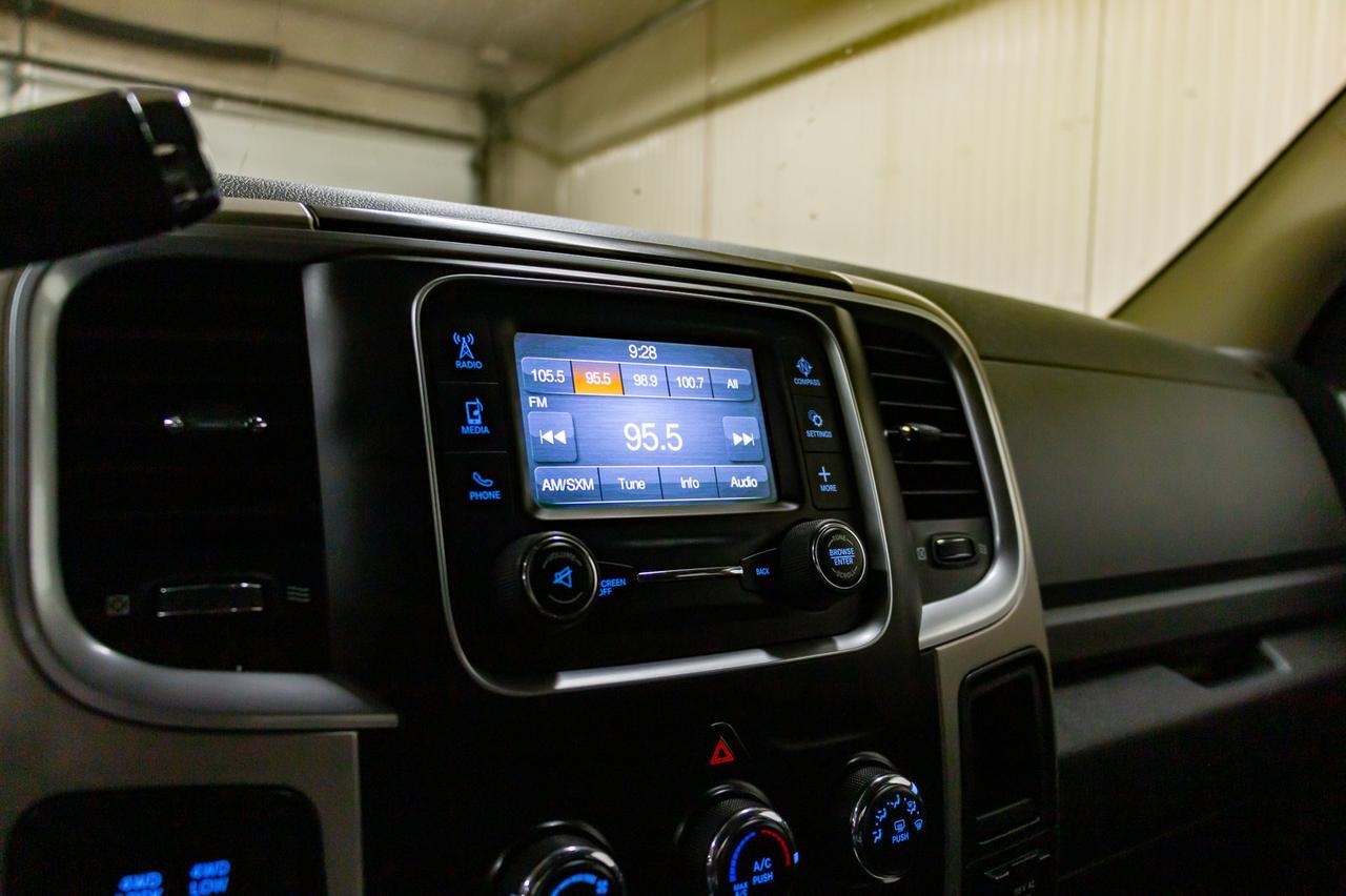 2014 Ram 2500 4x4 Crew Cab SLT HEMI Red Deer AB