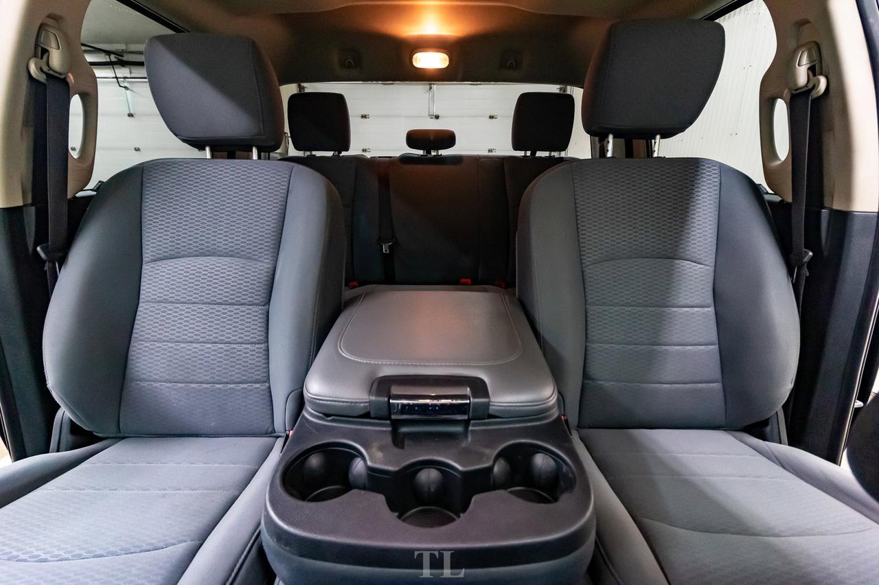 2014 Ram 2500 4x4 Crew Cab SXT HEMI BCam Red Deer AB