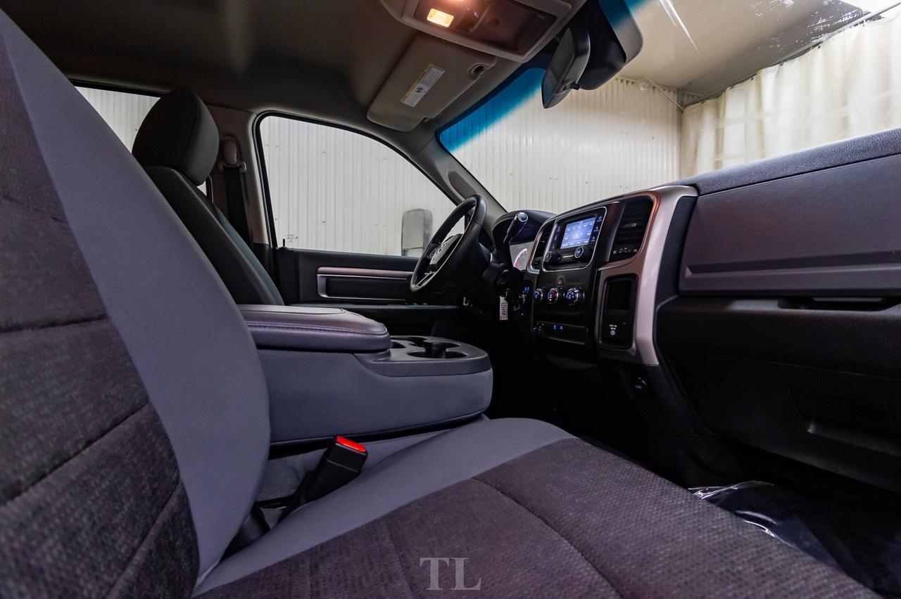 2014 Ram 3500 4x4 Crew Cab SLT Deck Dually HEMI Red Deer AB