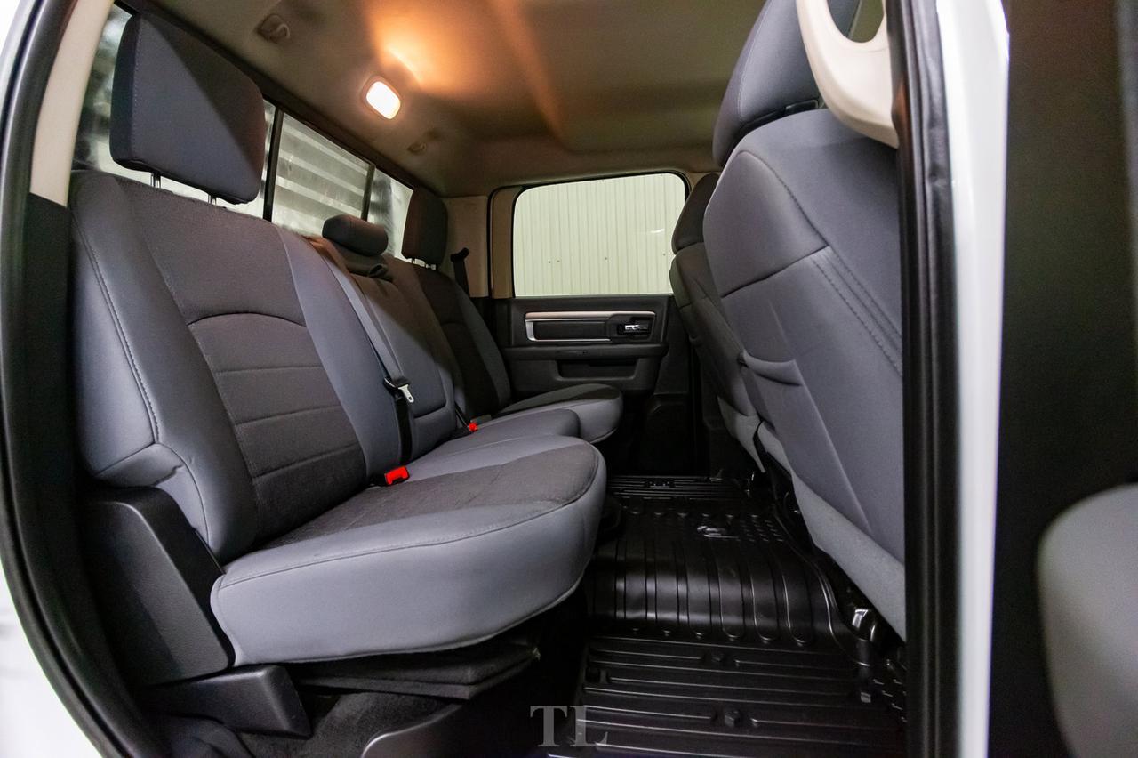 2014 Ram 3500 4x4 Crew Cab SLT Deck Dually HEMI Red Deer AB