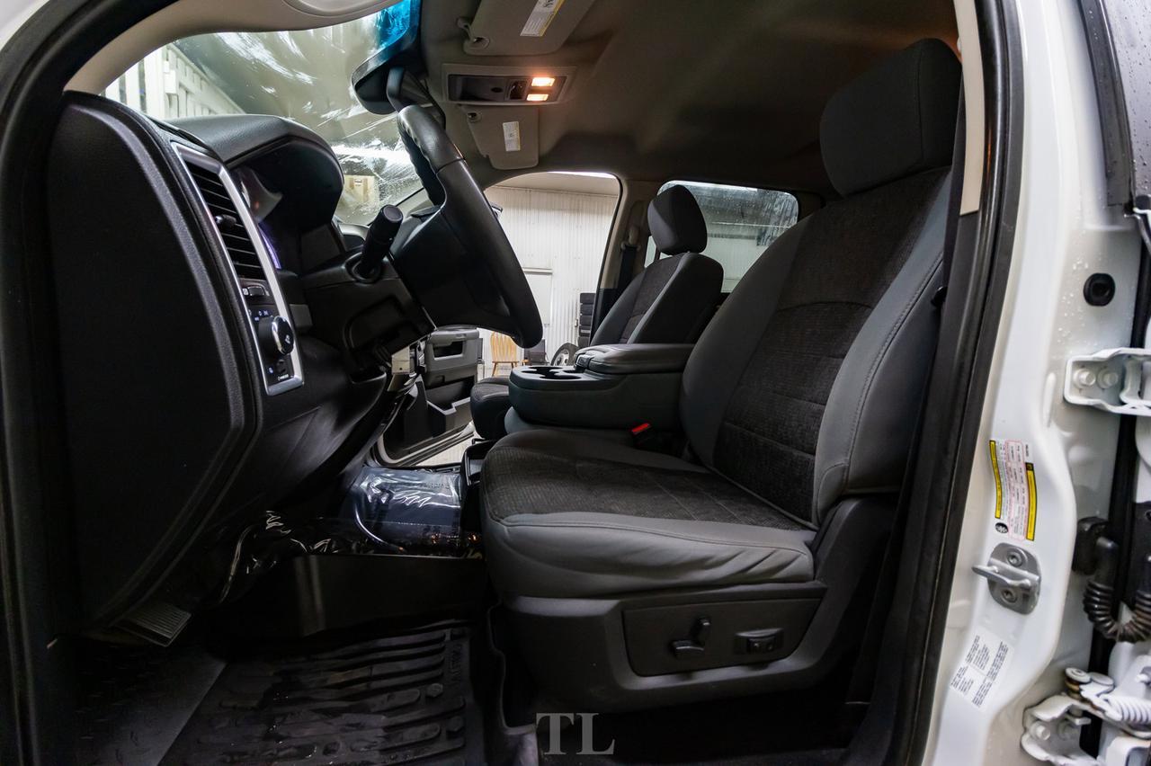 2014 Ram 3500 4x4 Crew Cab SLT Deck Dually HEMI Red Deer AB