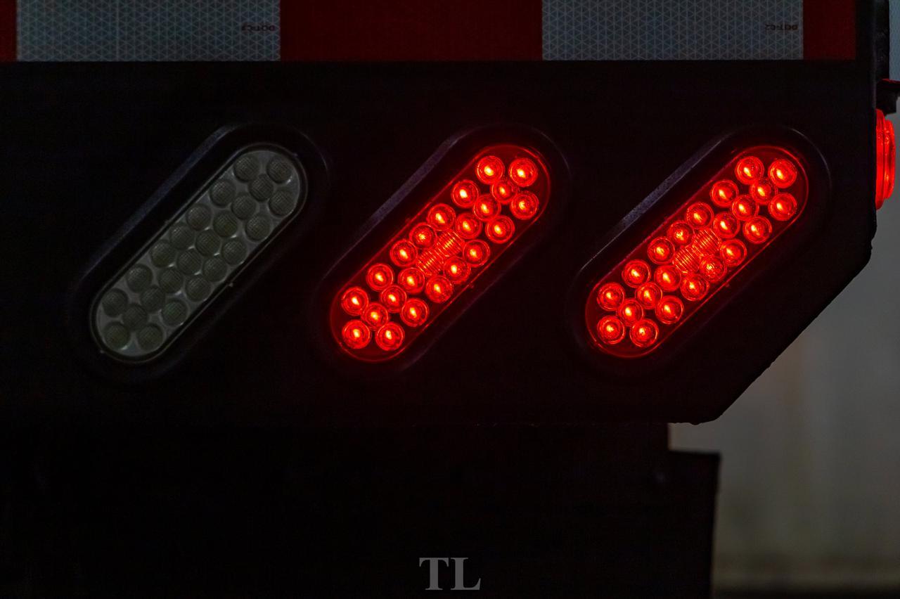 2014 Ram 3500 4x4 Crew Cab SLT Deck Dually HEMI Red Deer AB