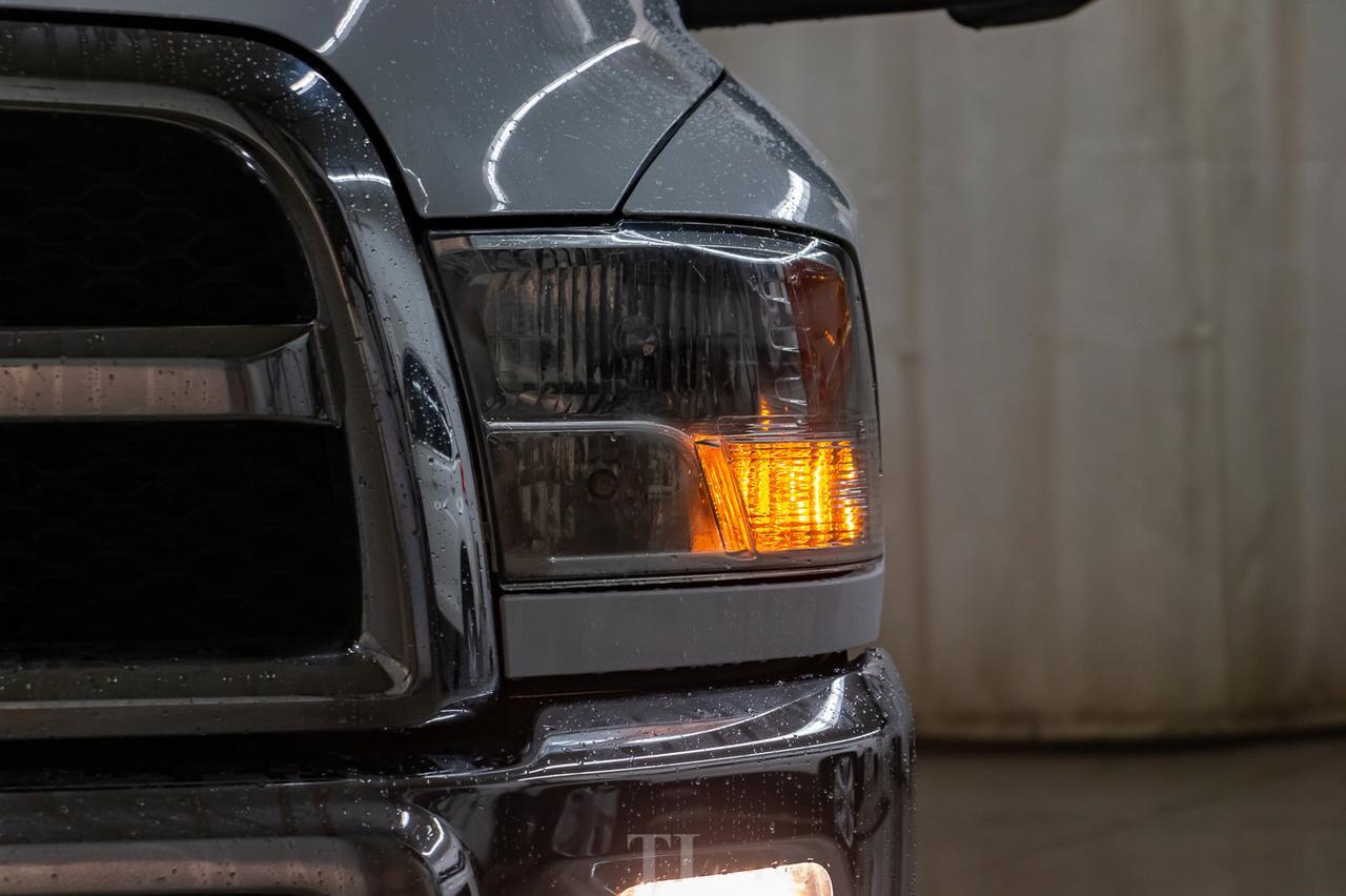 2014 Ram 3500 4x4 Crew Cab SLT Deck Dually HEMI Red Deer AB