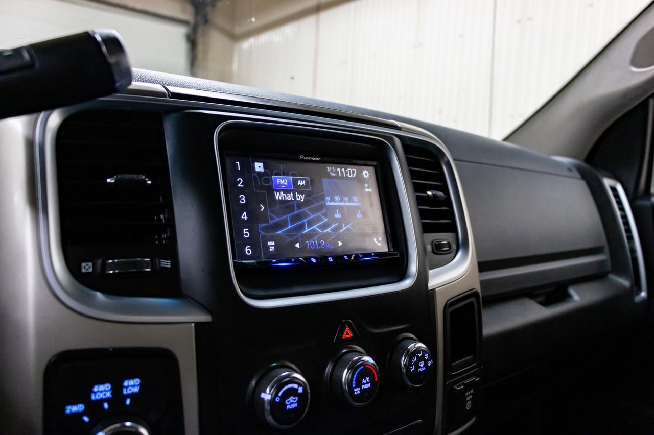 2014 Ram 3500 4x4 Crew Cab SLT Dually Diesel AISIN Red Deer AB