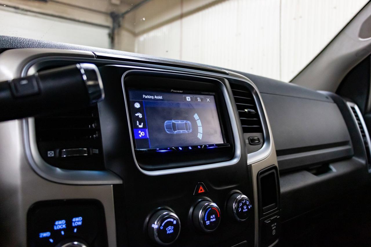 2014 Ram 3500 4x4 Crew Cab SLT Dually Diesel AISIN Red Deer AB